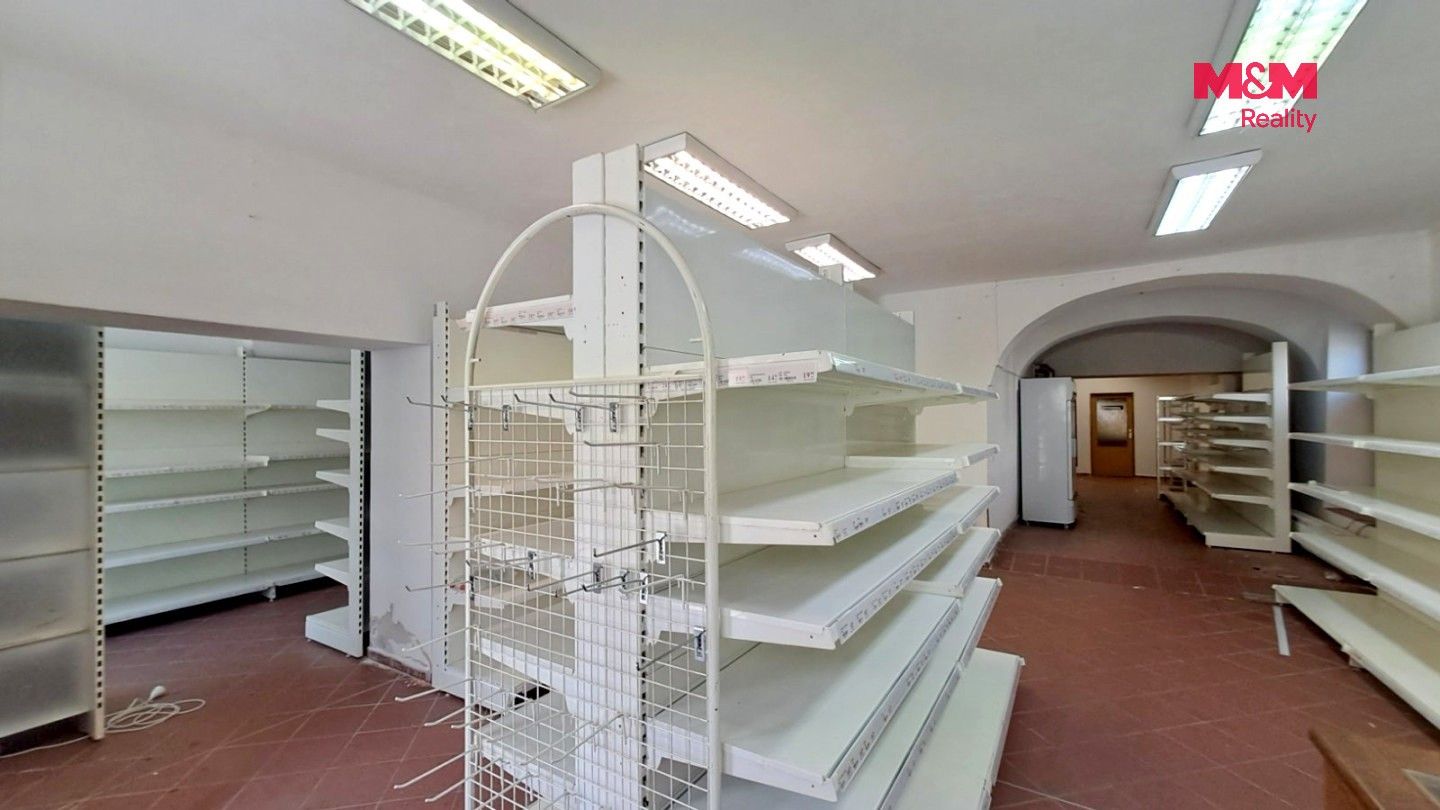Obchodní prostory, nám. Svobody, Zlaté Hory, 170 m² - 2