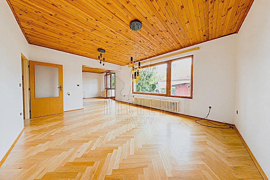 Rodinné domy, Hradec Králové - Roudnička, Královéhradecký kraj, 200 m² - 1