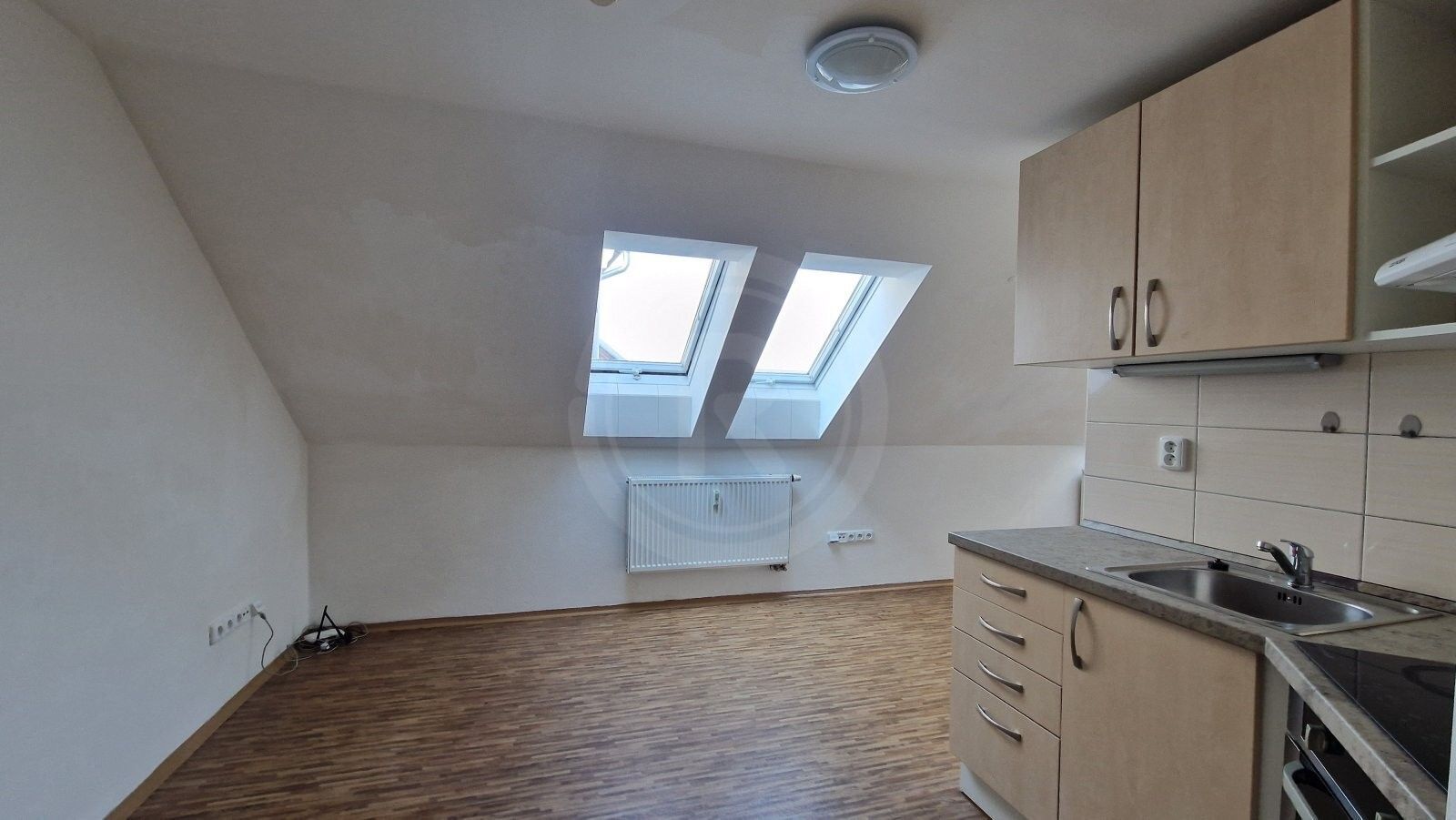 Pronájem byt 1+kk - nám. Bratří Čapků, České Budějovice, 28 m²