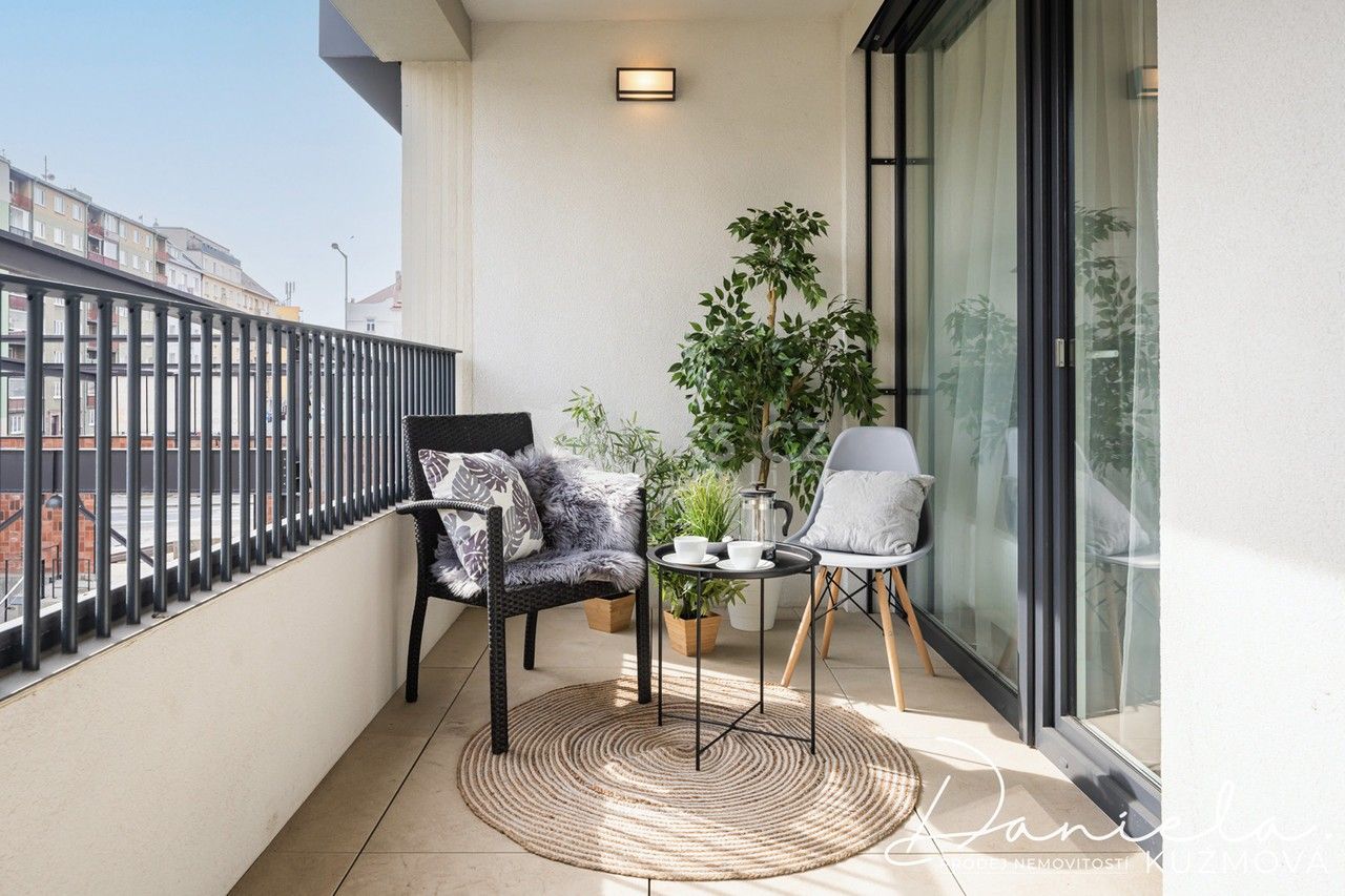 2+kk, Jankovcova, Praha, 56 m² - 2