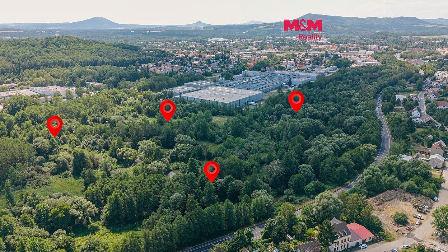 Pozemek, 77 852 m²