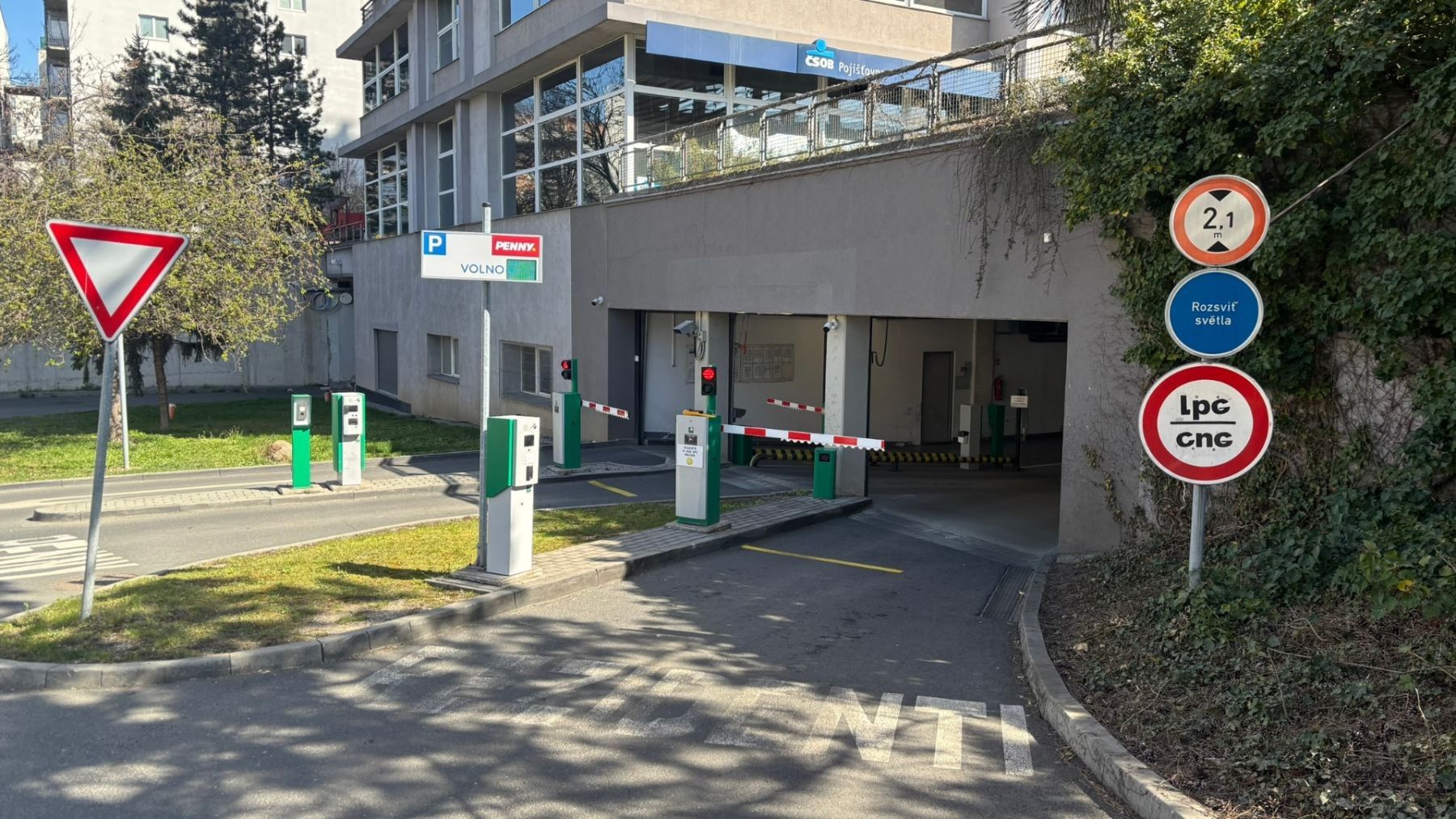 Garáže, Vinohradská, Praha - Strašnice, 21 m² - 1