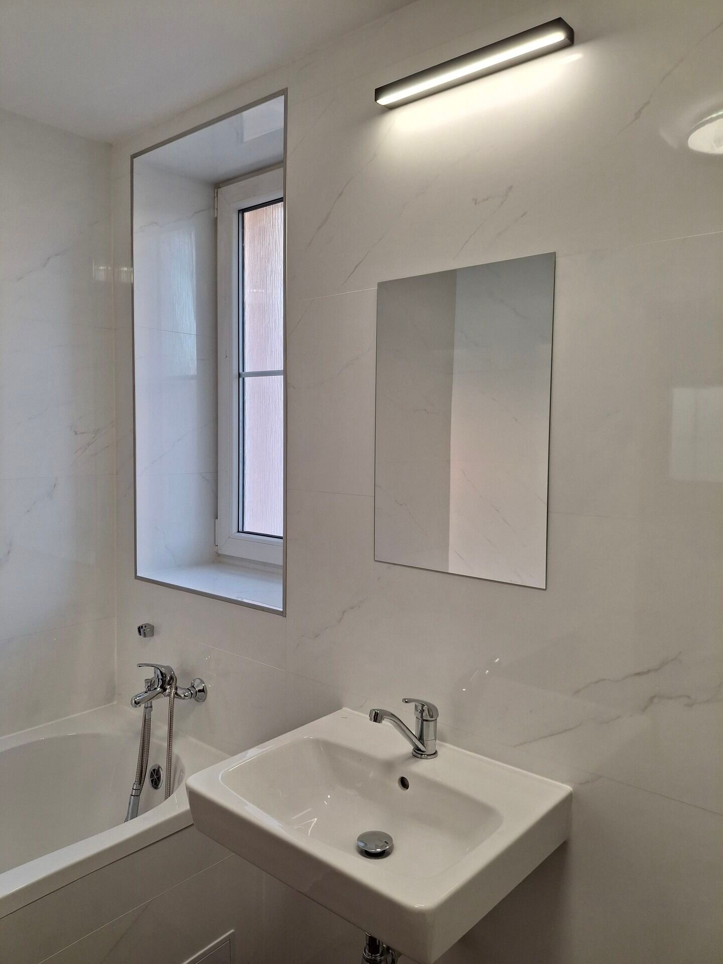 Pronájem byt 2+kk - Masarykova třída, Teplice, 77 m²