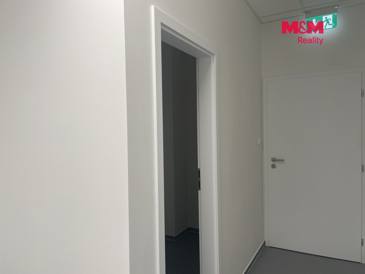 Obchodní prostory · 48 m² · Topolová, Most - 4