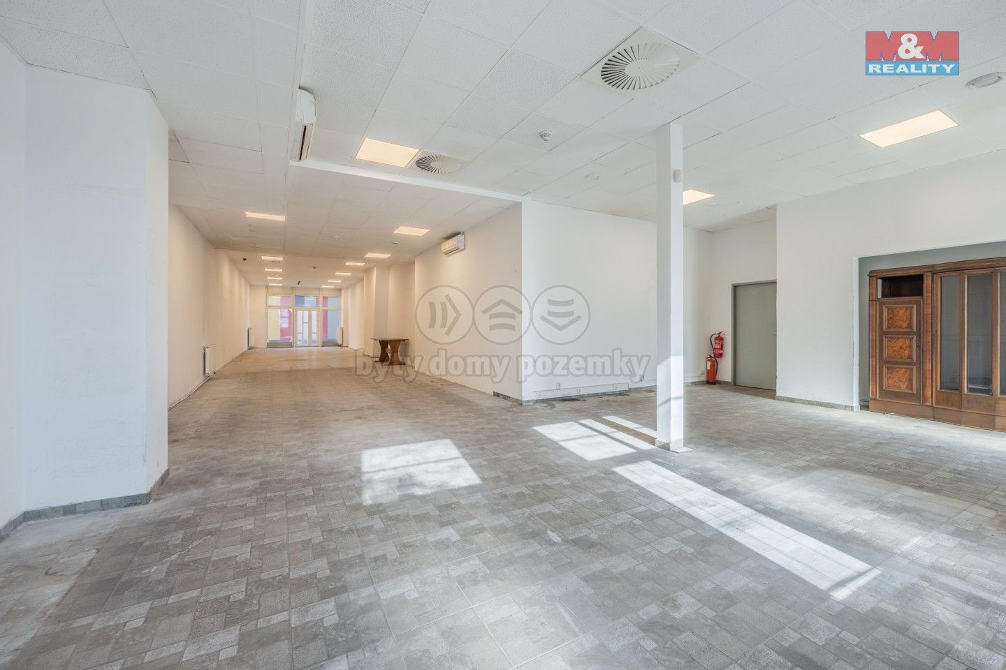 Prodej obchodní prostory - Olštýnská, Praha, 450 m²