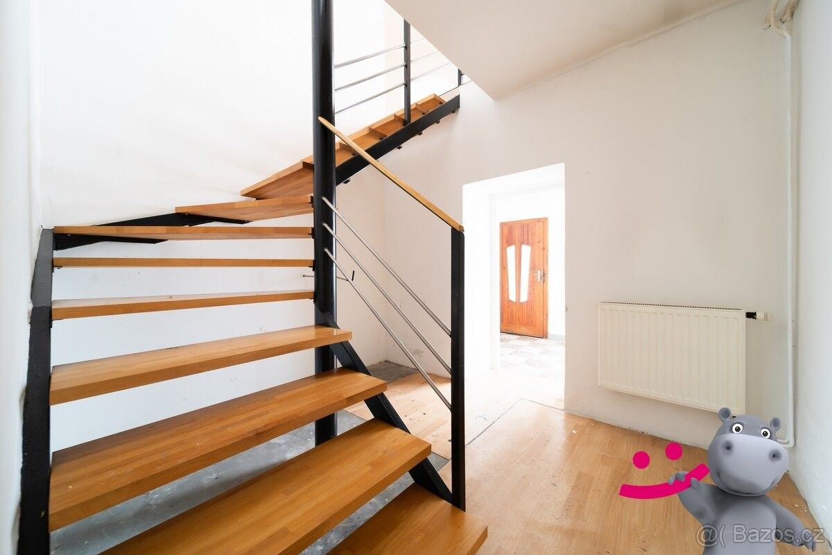 Prodej rodinný dům - Dolany u Olomouce, 783 16