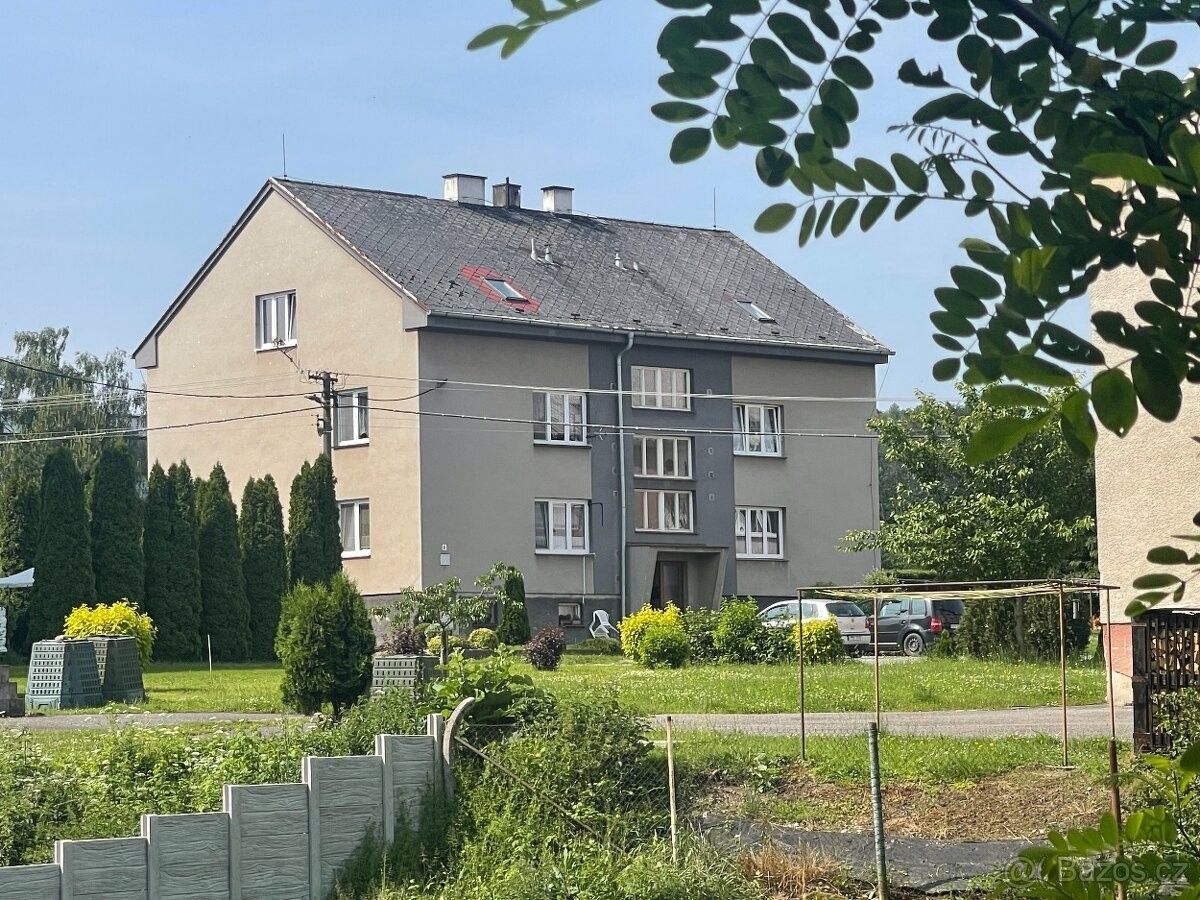 Byty, Dolany, 330 11