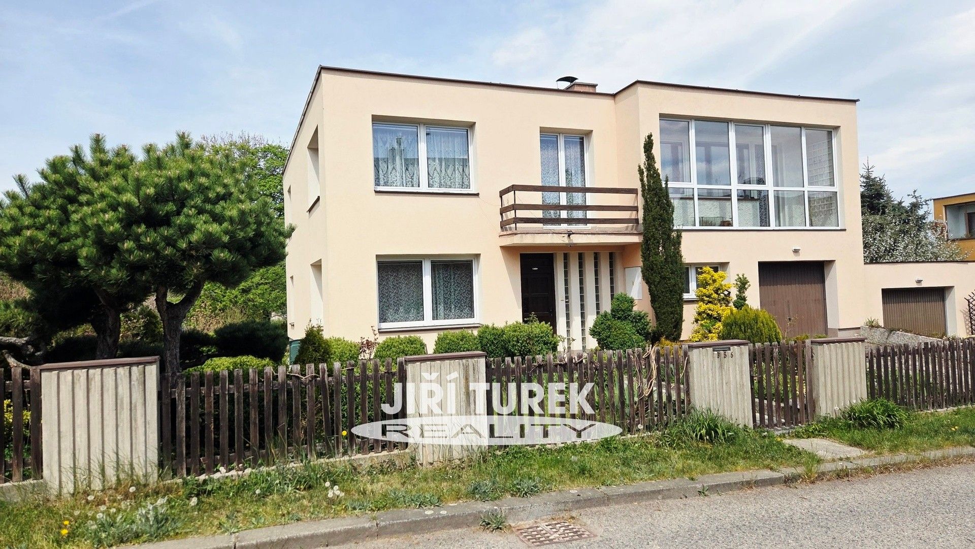 Rodinné domy, Obecnice, 260 m² - 1