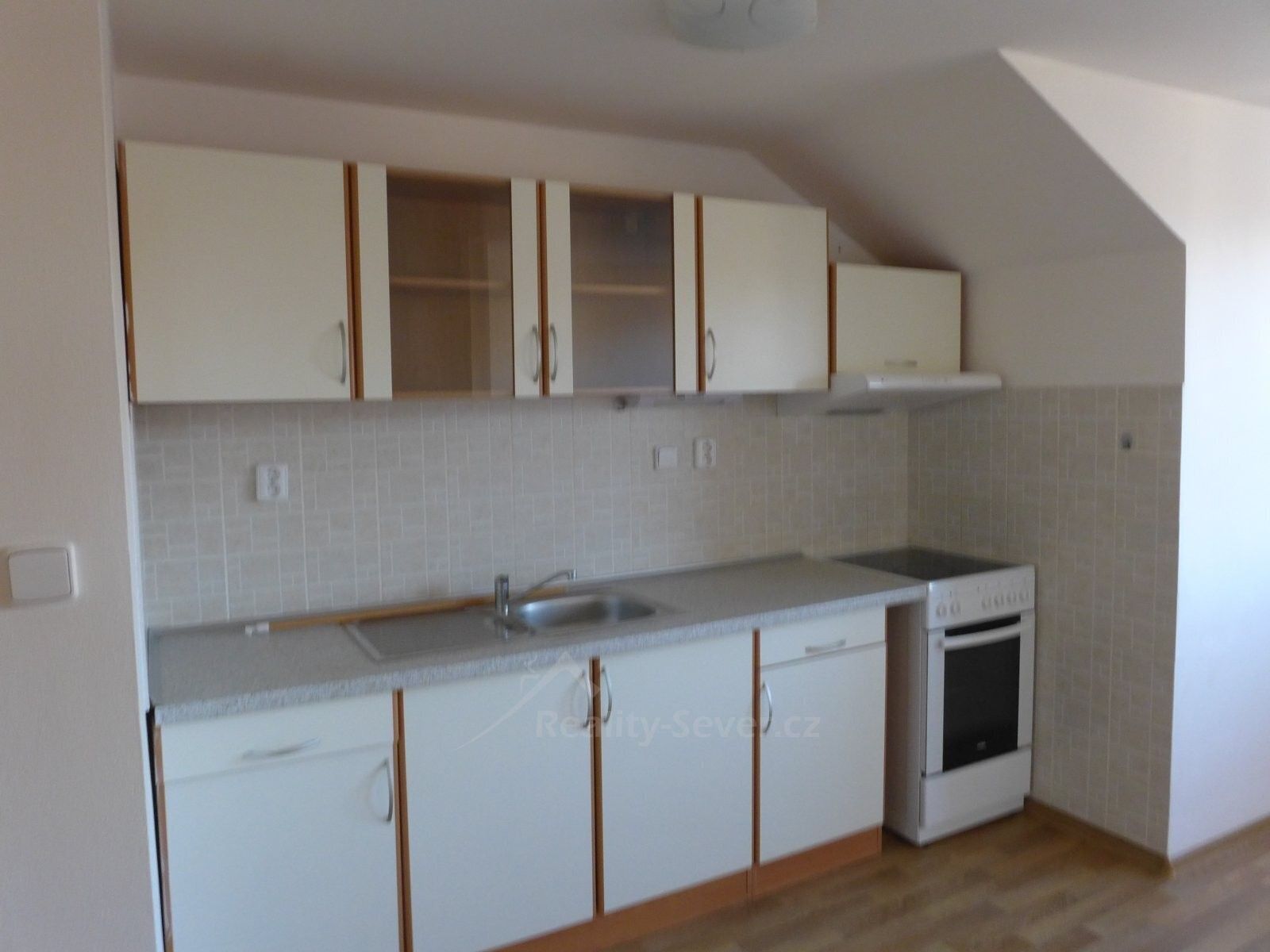 1+1, Nový Bor Arnultovice, 64 m² - 1