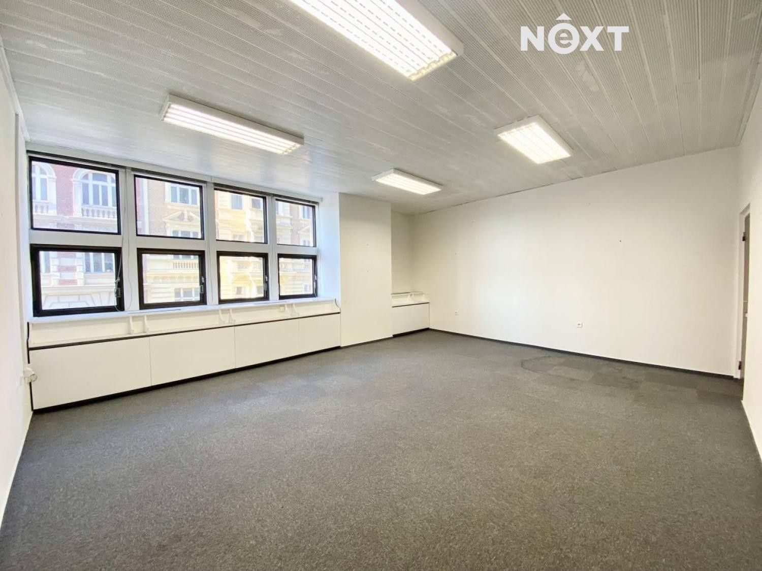 Kanceláře, Na Moráni 360, Praha, 35 m²