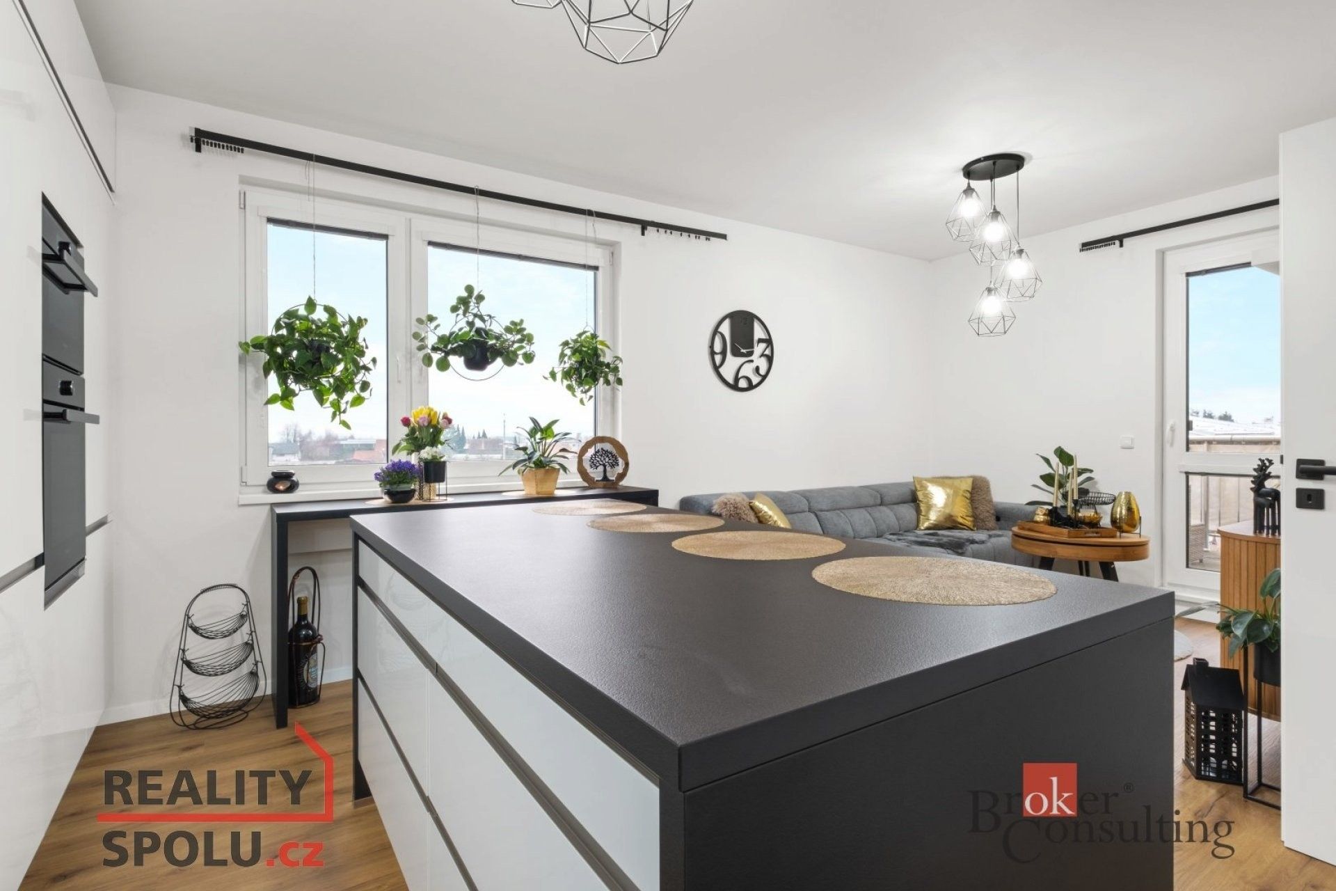 Prodej byt 2+kk - Lavičky, 44 m²