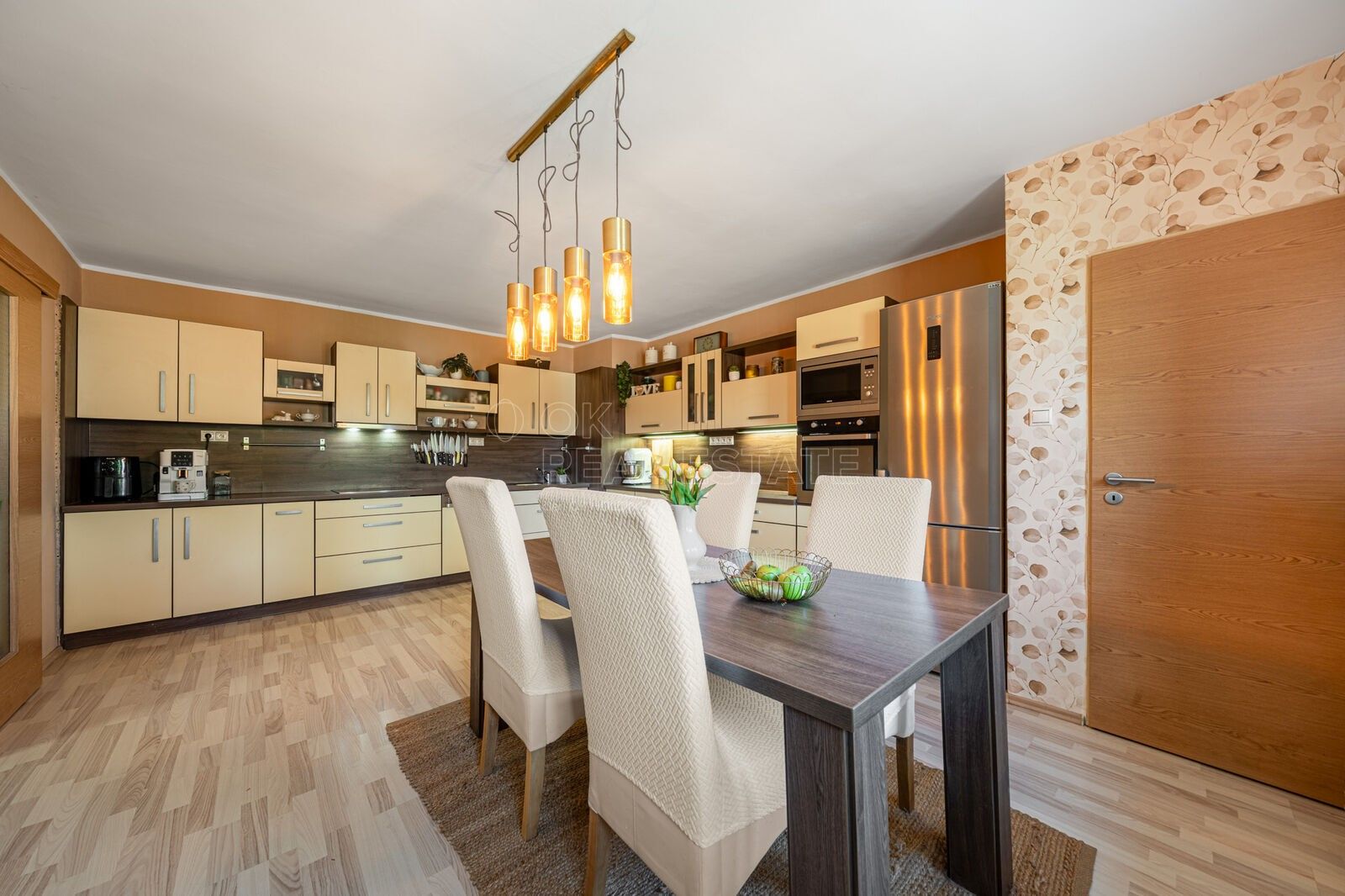 Byt 3+1 · 89 m² · Nádražní, Ostrov - 3