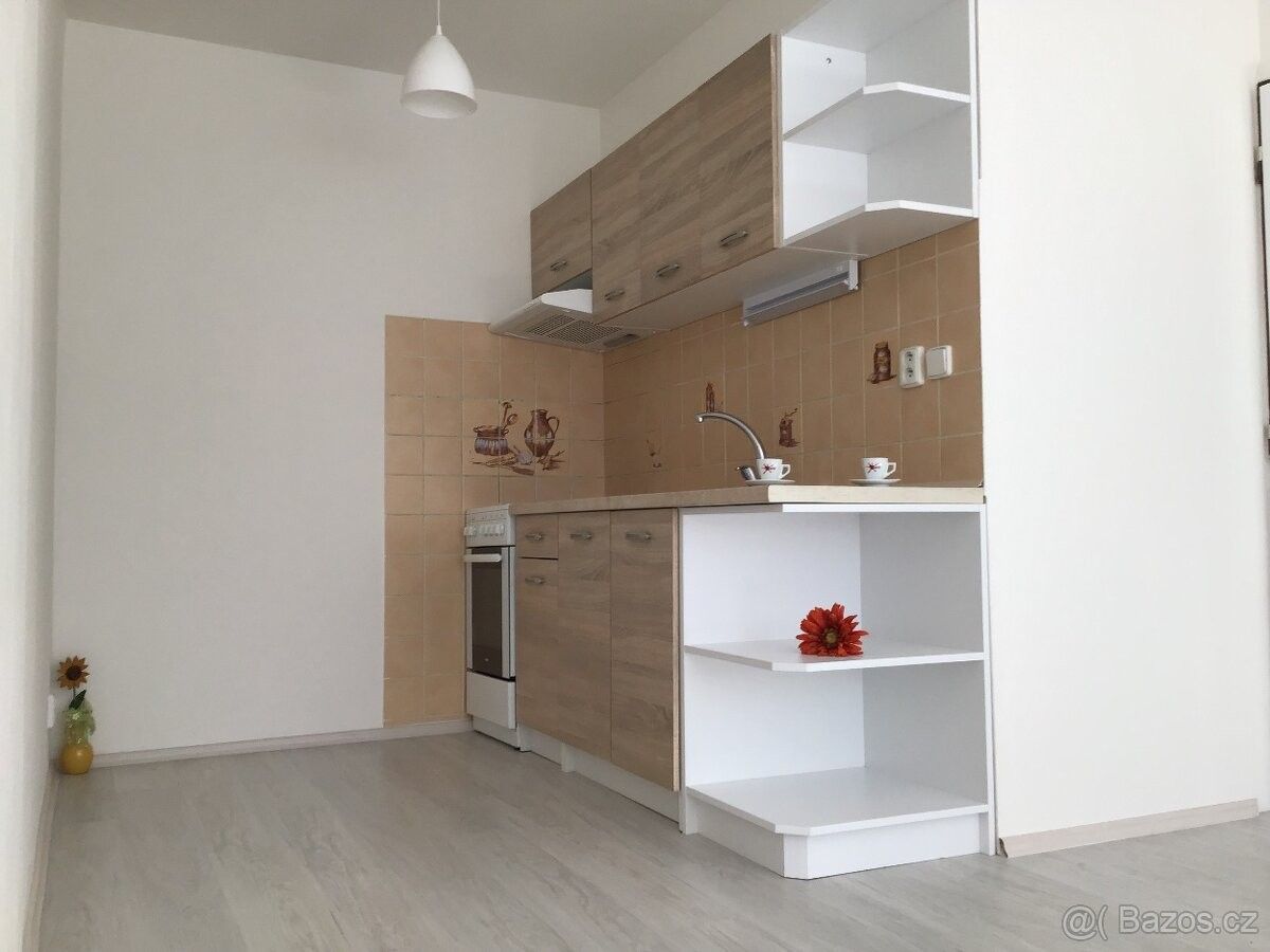 Byty, Praha, 140 00