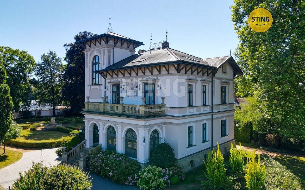 Rodinný dům, 700 m²