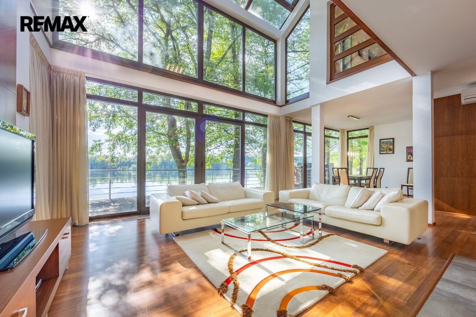 Rodinný dům, 325 m²