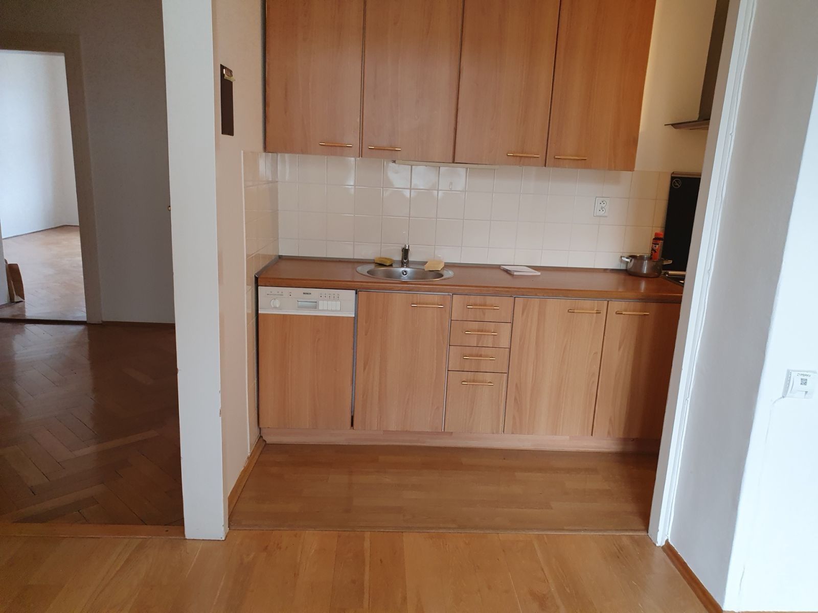 Pronájem byt 3+1 - U Starého hřbitova, Praha - Josefov, 100 m² - 2