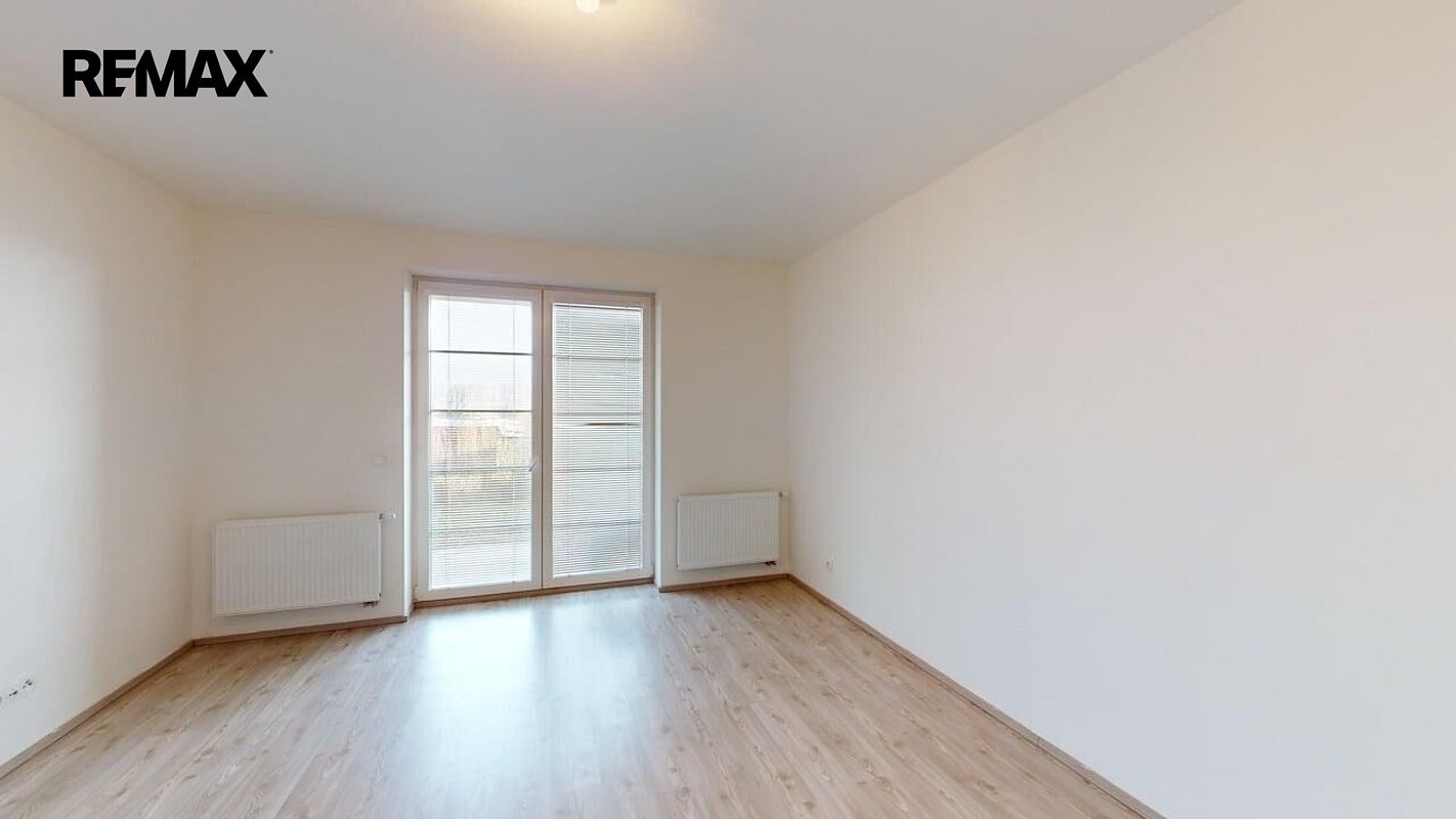 Pronájem byt 1+kk - K Višňovce, Holubice - Kozinec, okres Praha-západ, 38 m² - 5
