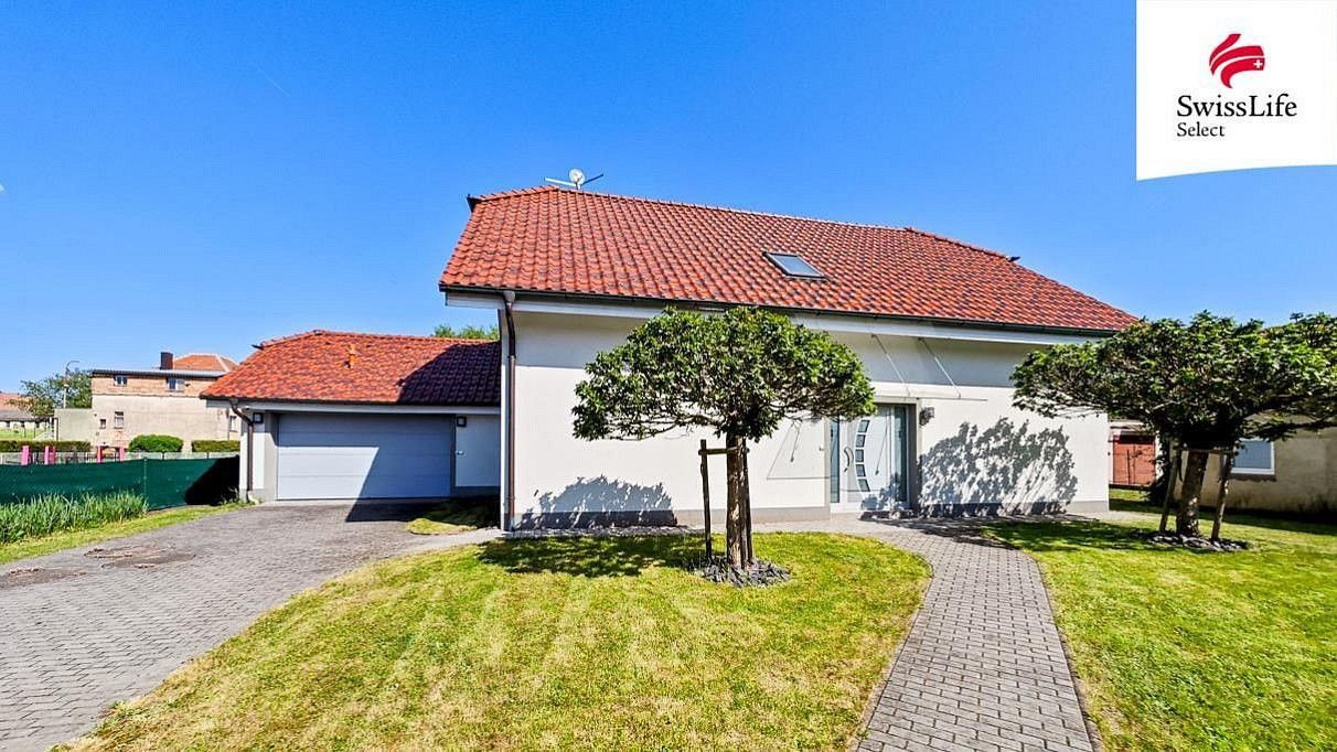 Rodinné domy, Ostrov, okres Chrudim, Pardubický kraj, 211 m² - 1