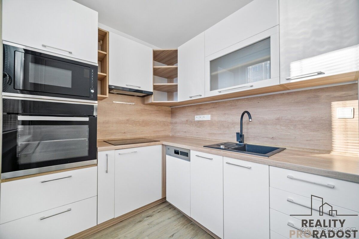 Byty, Chrudim, 537 05