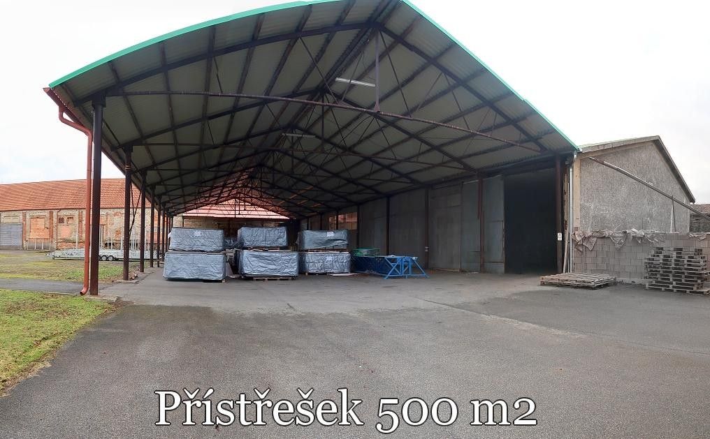 Pronájem komerční pozemek - Bezdědická, Hostomice, 250 m²