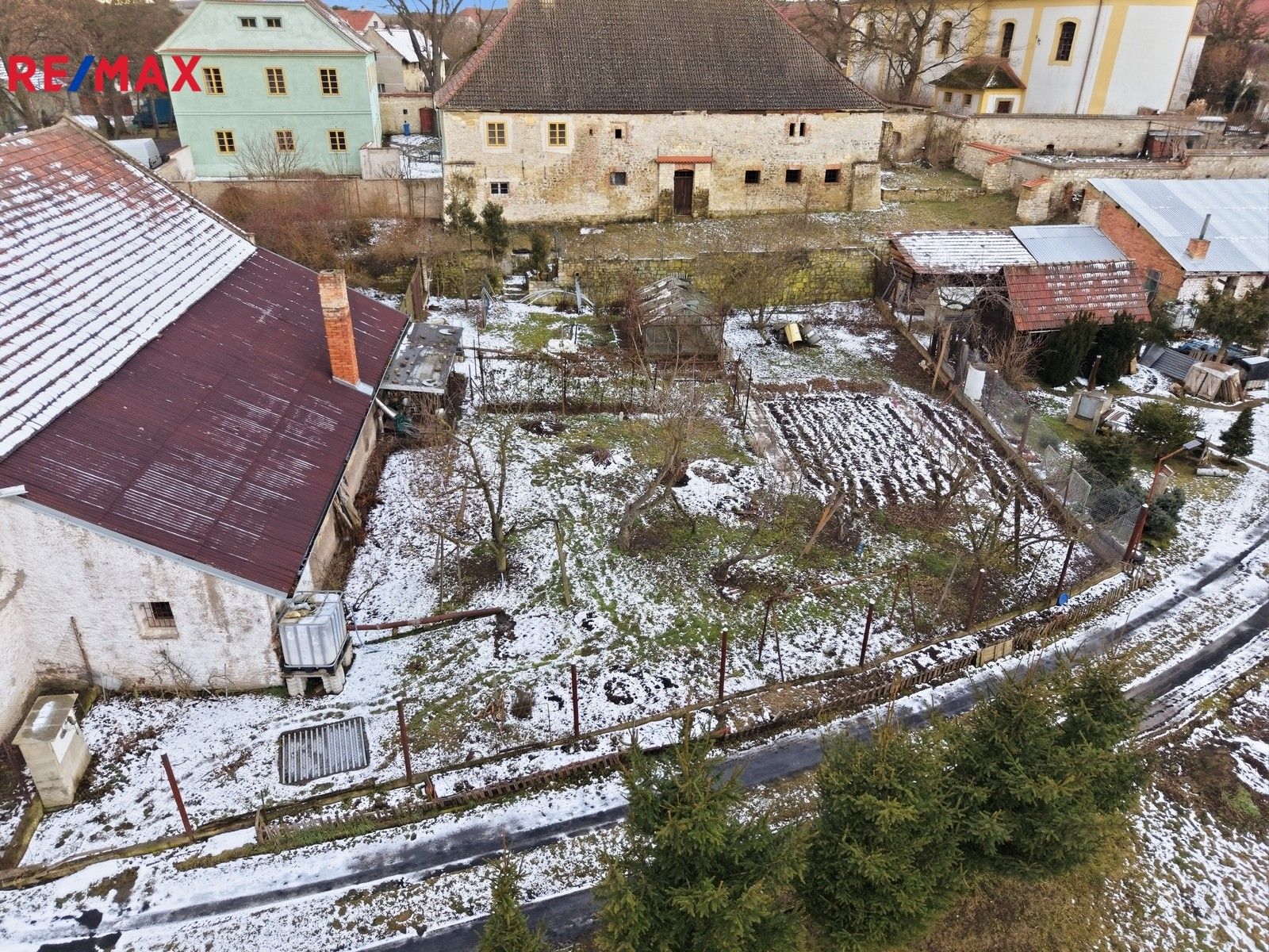 Pozemky pro bydlení, Opočno, 666 m²