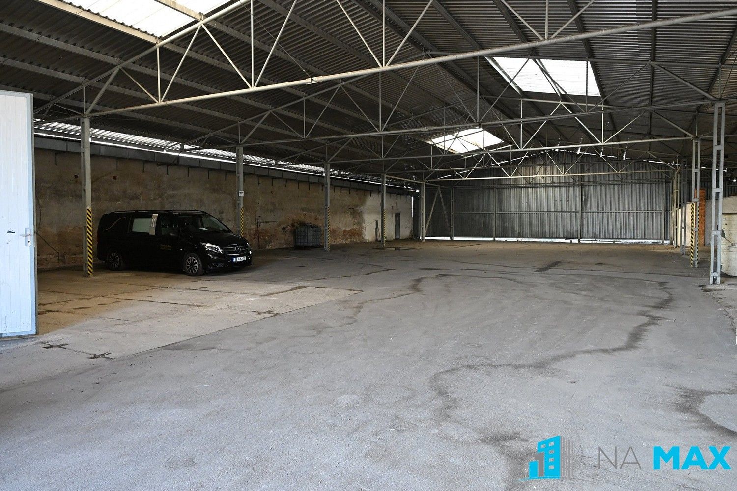 Pronájem sklad - Znojmo - Oblekovice, 970 m² - 5