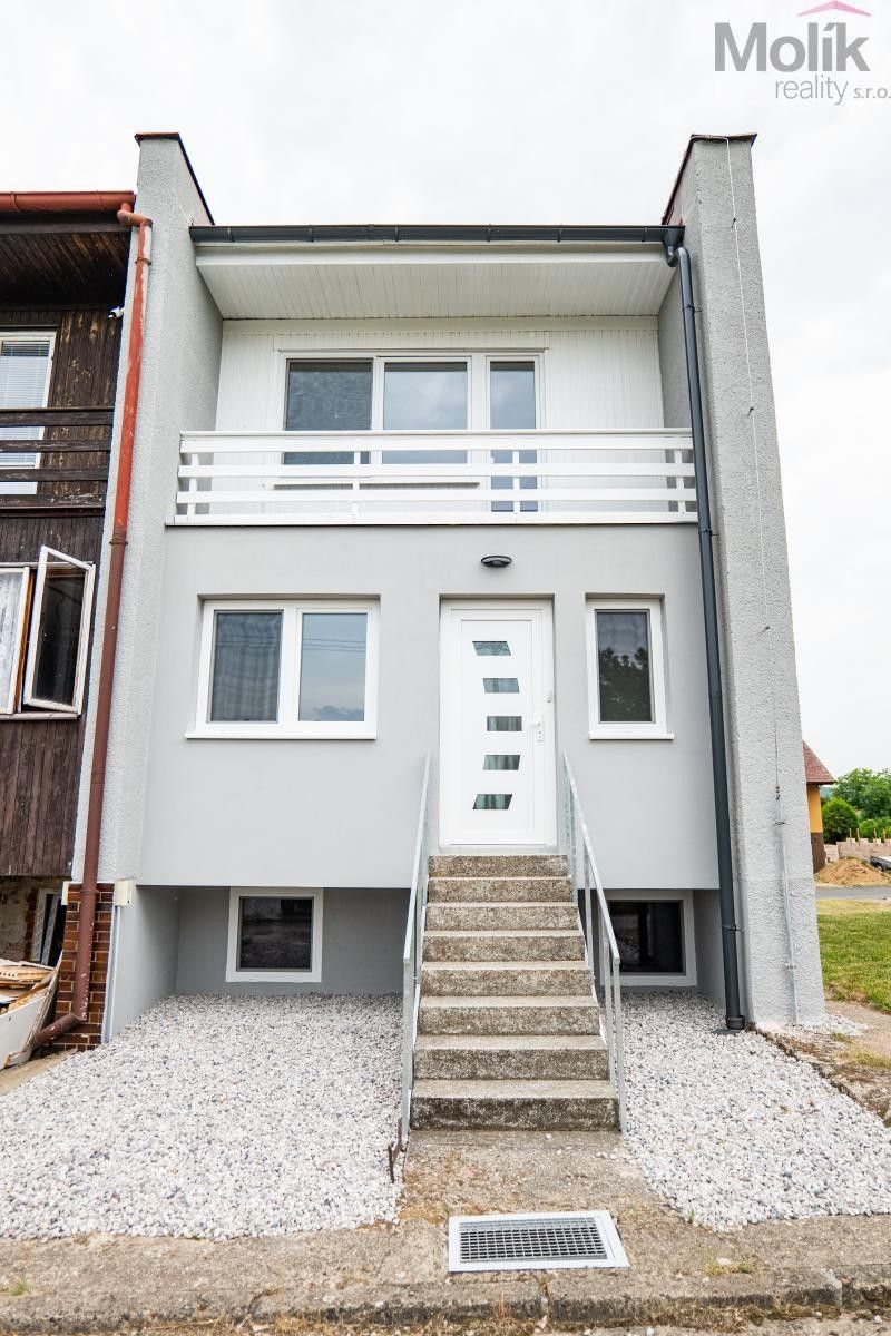 Rodinné domy, Radonice, Chomutov, 152 m²