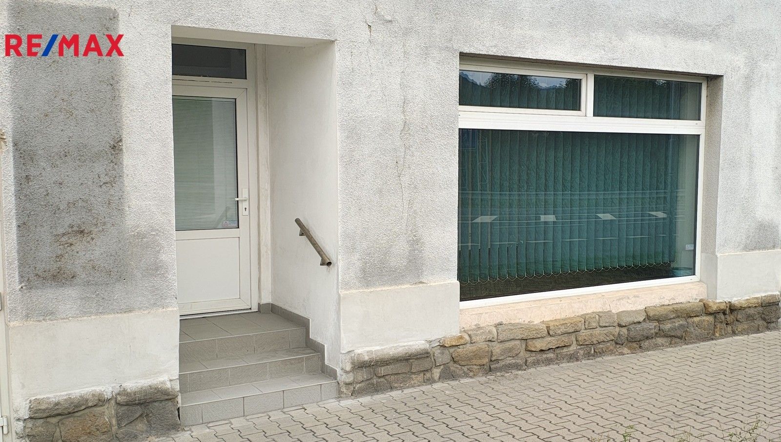 Pronájem obchodní prostory - Benešovská, Děčín, 20 m²