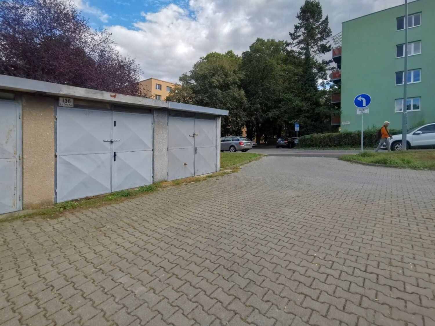 Garáž, 16 m²