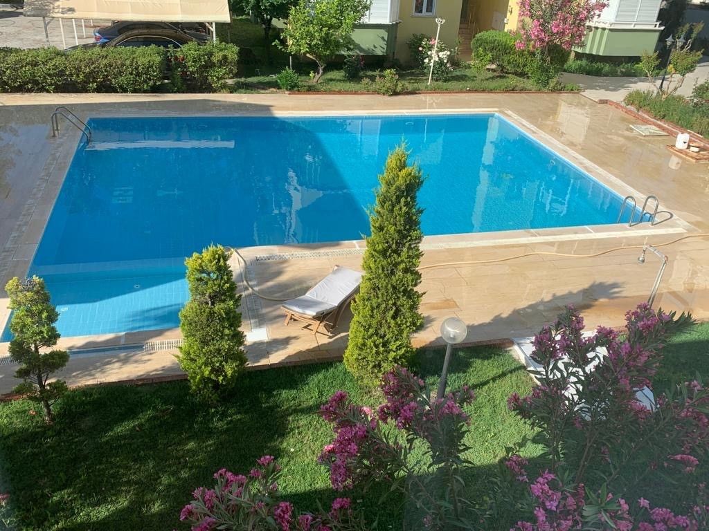 Rodinné domy, 987 66, Zahraničí