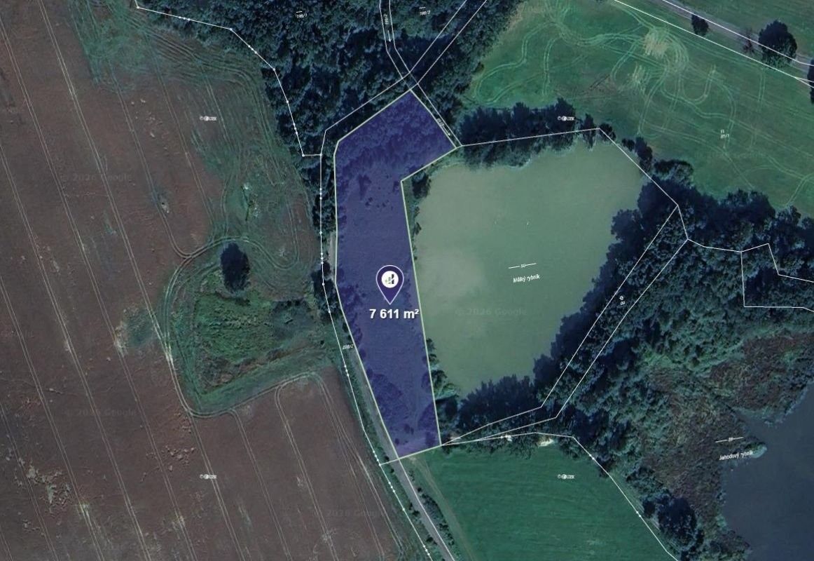 Louka, 7 611 m²