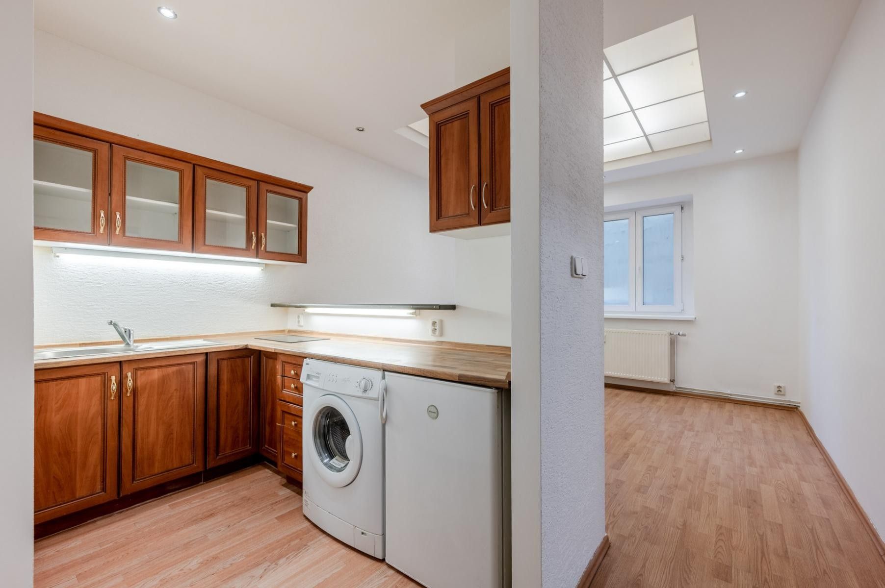 2+kk, Jindřicha Plachty, Praha, 42 m²