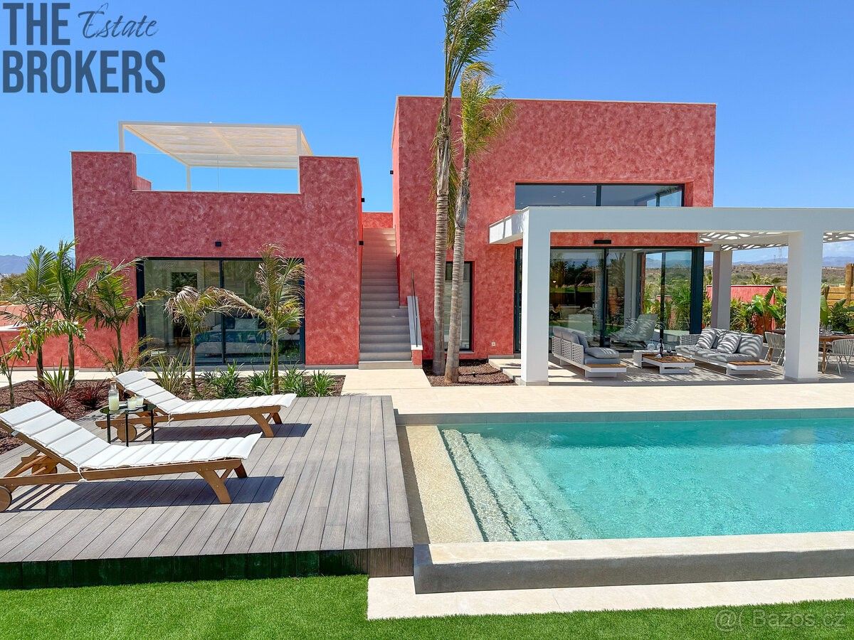 Prodej rodinný dům - 987 66, Zahraničí