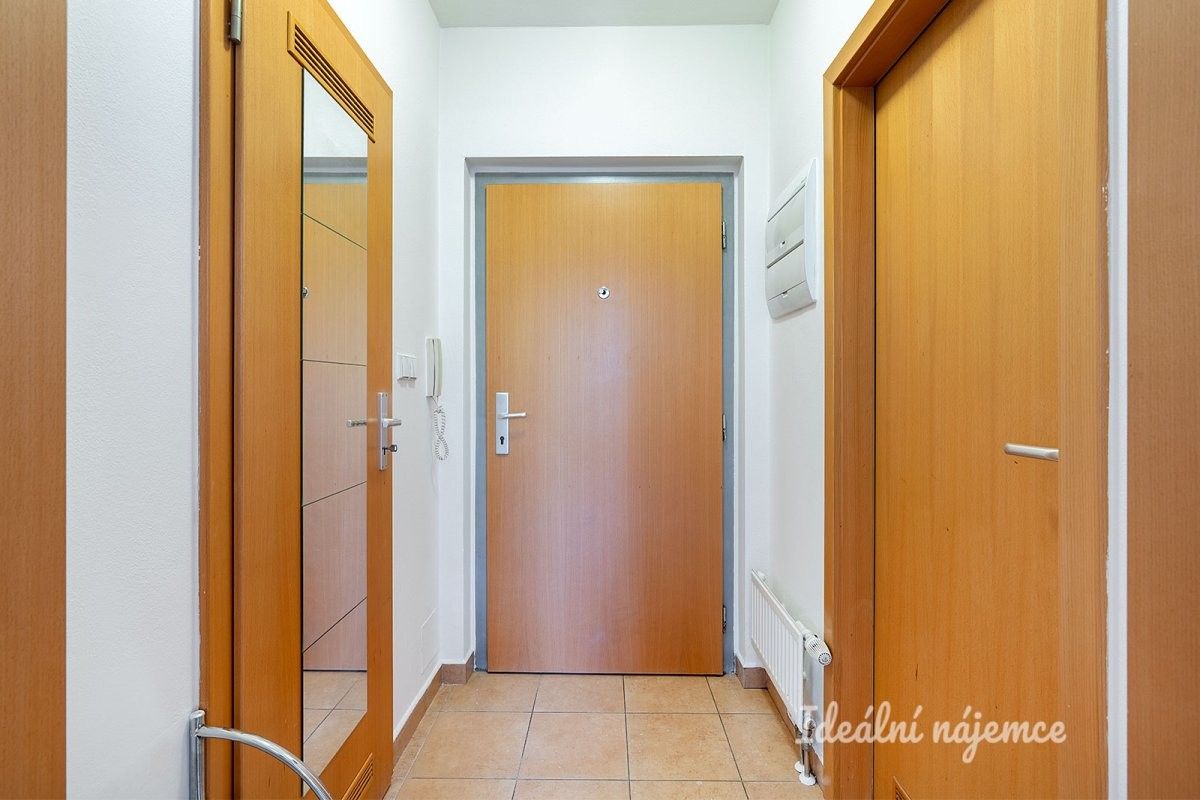 Byt 1+kk · 32 m² · Kovanecká, Praha - 4