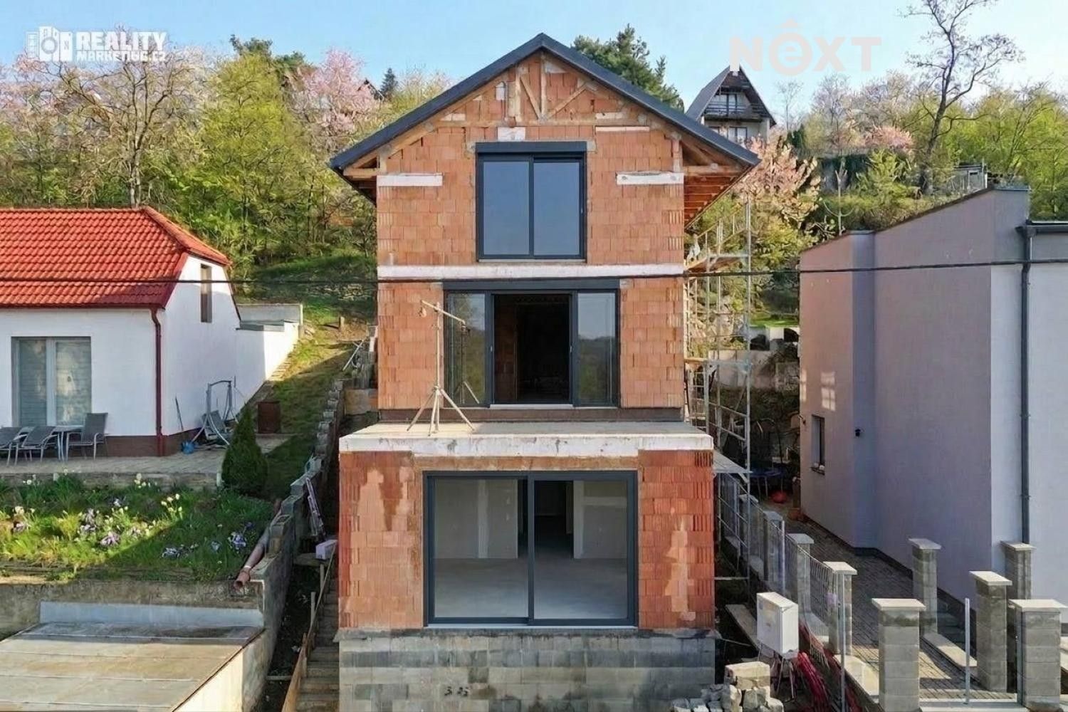 Rodinné domy, Dolní Kounice, 176 m² - 1
