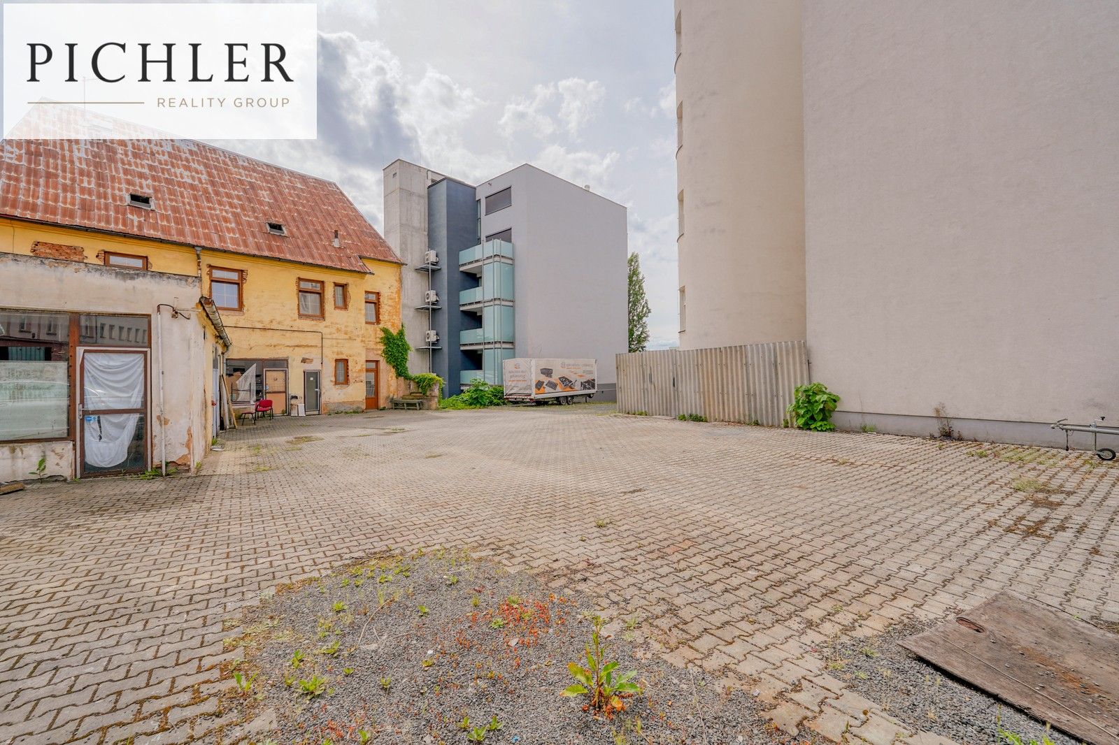 Pronájem komerční pozemek - Plzeň, 841 m² - 5