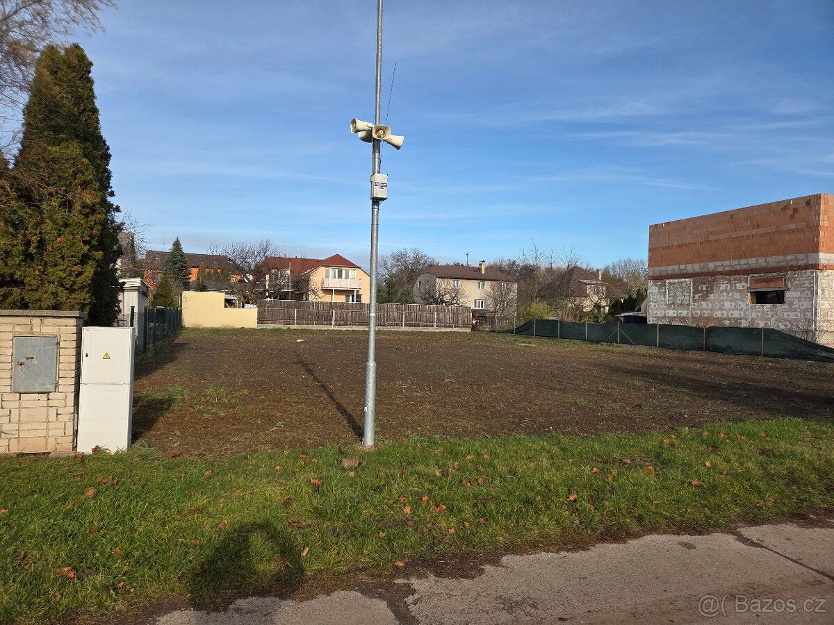 Prodej pozemek pro bydlení - Český Brod, 282 01
