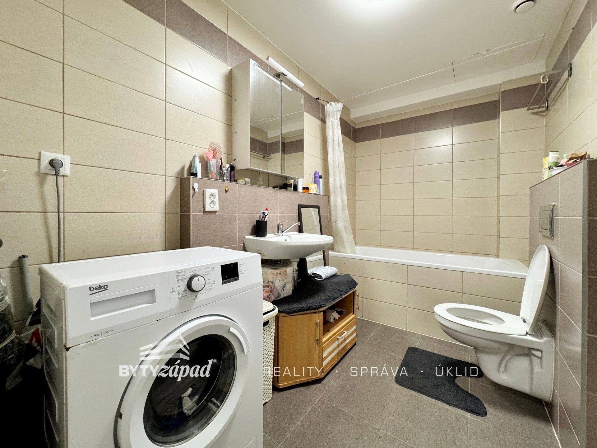 Pronájem byt 2+kk - Dělostřelců 1375, Rokycany Nové Město, 48 m² - 5