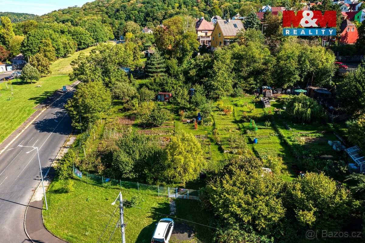 Prodej pozemek pro bydlení - Ústí nad Labem, 400 03