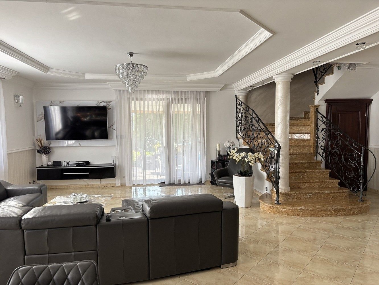Prodej rodinný dům - Šestajovice, okres Praha-východ, Středočeský kraj, 320 m² - 5