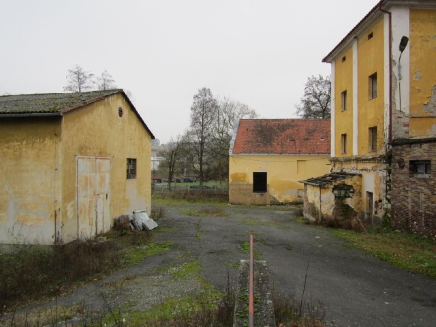 Sklad · 10 000 m² · Žichovice - 4