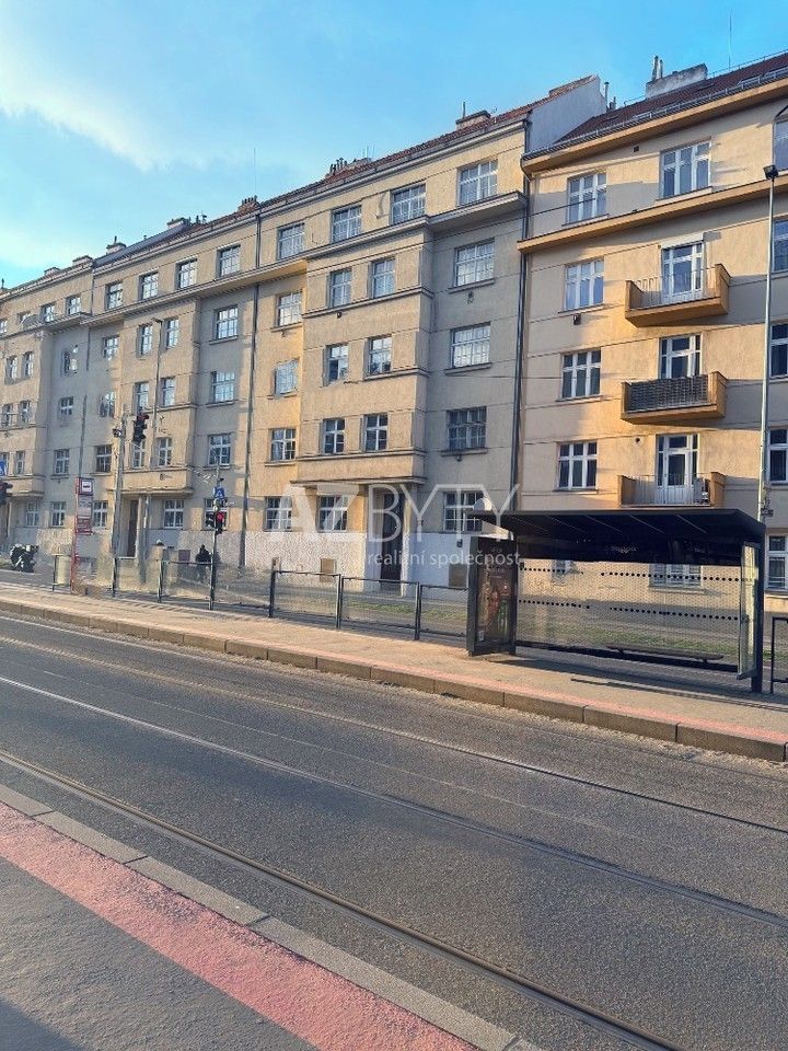 2+kk, Evropská, Praha, 32 m²