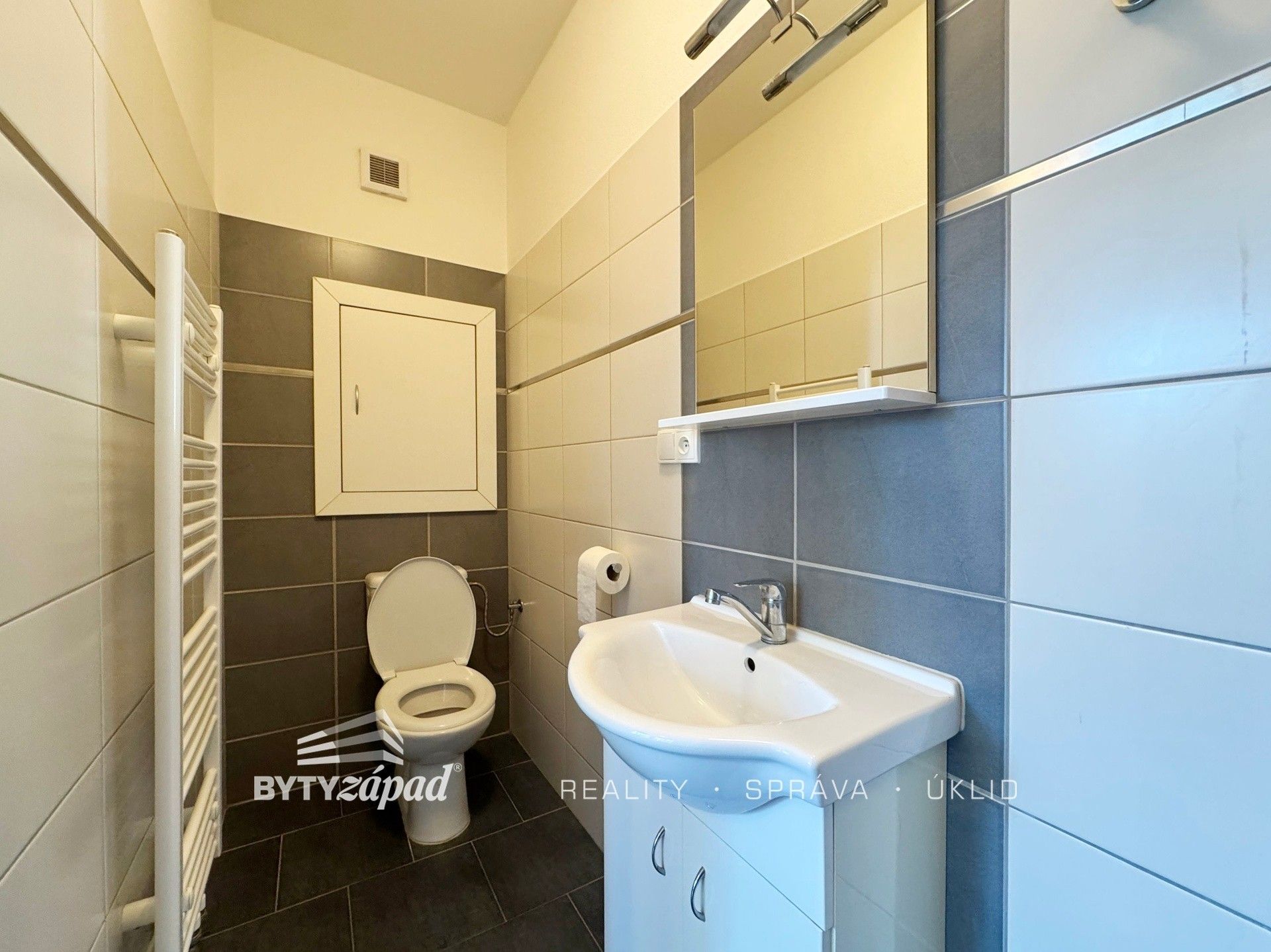 Pronájem byt 1+kk - Husova 142, Stříbro, 19 m² - 5