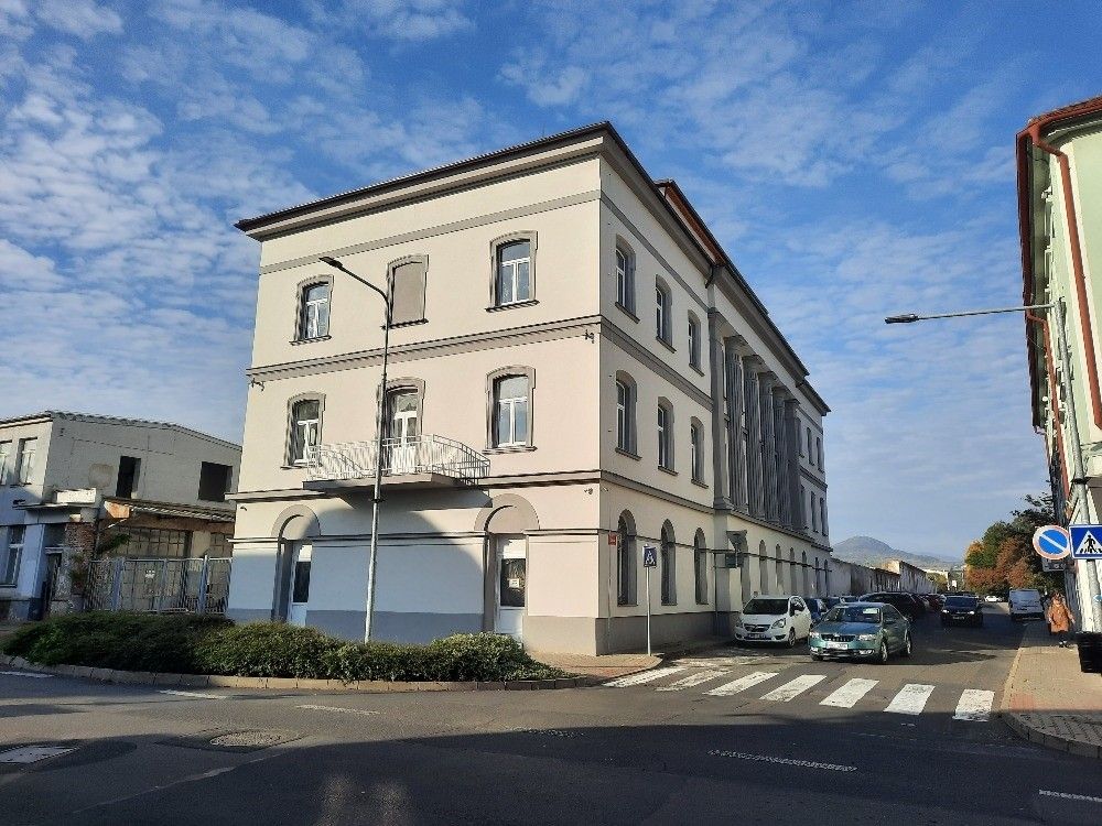 Pronájem obchodní prostory - Lovosice, 410 02