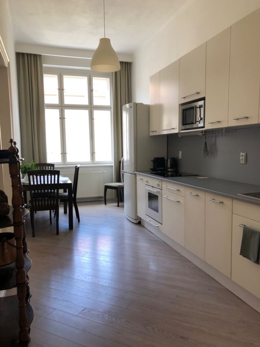 Byt 2+kk · 43 m² · Na Bělidle, Praha - Smíchov - 3