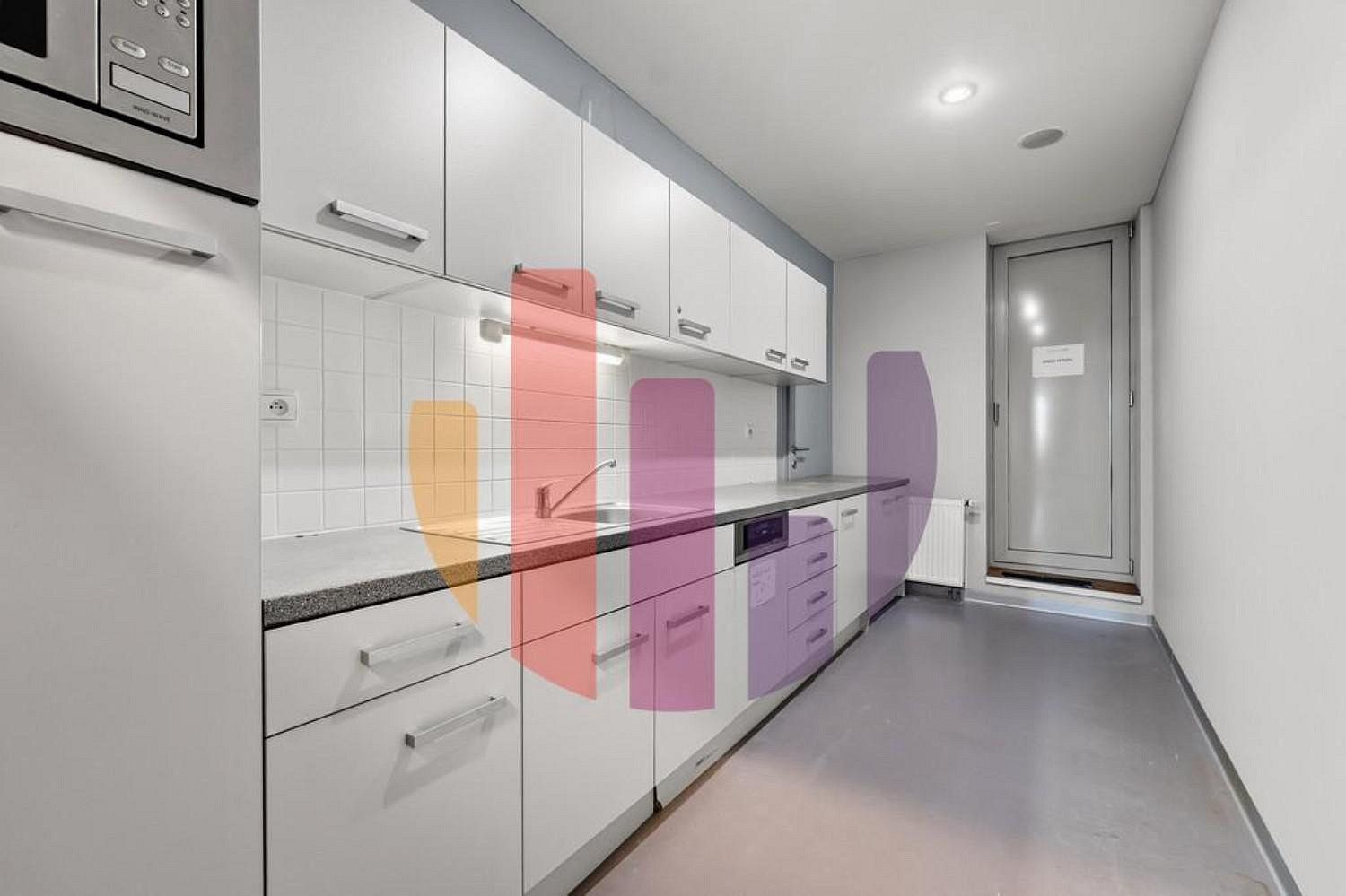 Pronájem kancelář - Praha - Smíchov, okres Praha 5, Hlavní město Praha, 1 150 m² - 5