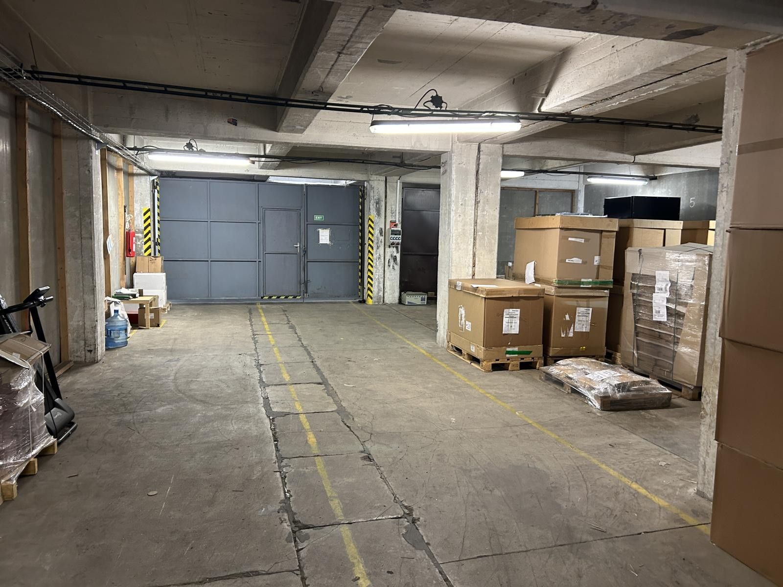 Pronájem sklad - Kuřim, 600 m²