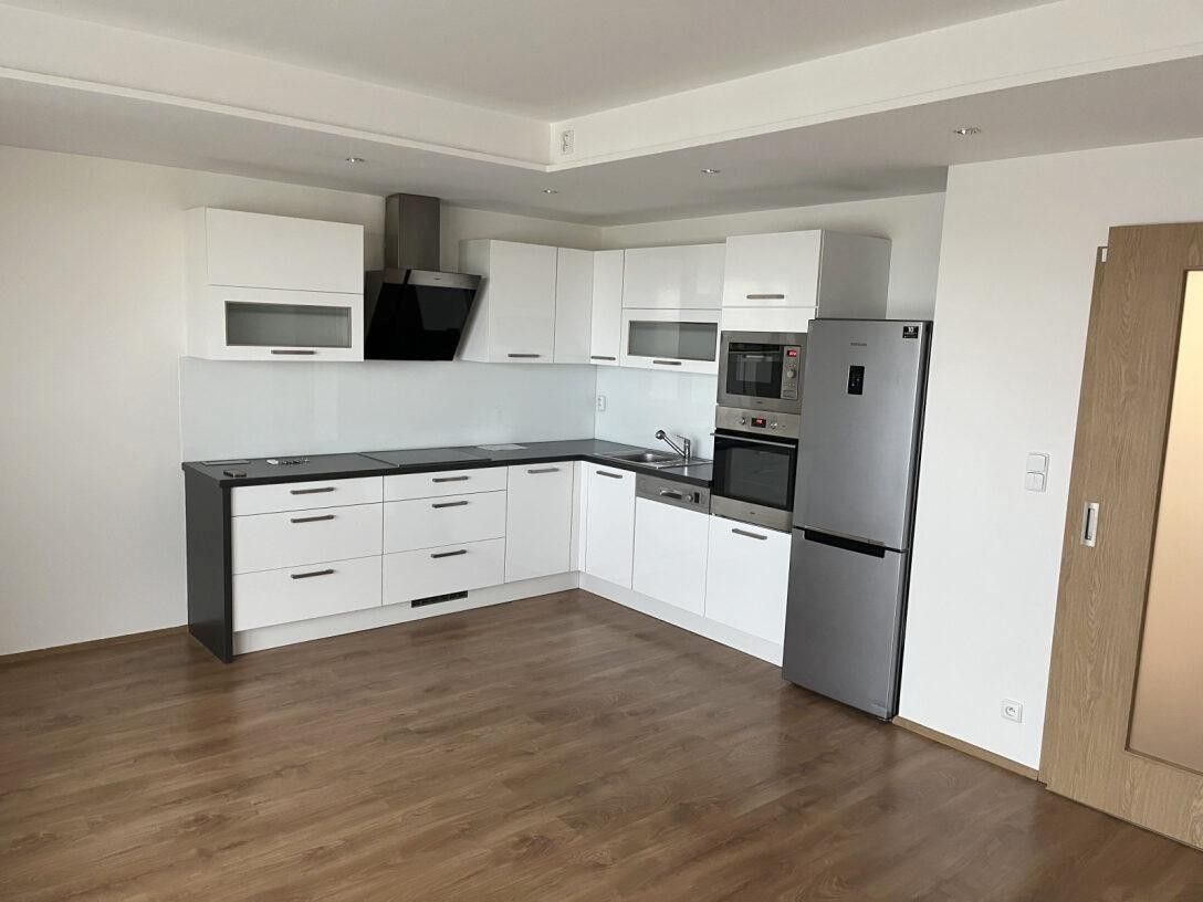 Pronájem byt 3+kk - Svitákova, Praha, 87 m²