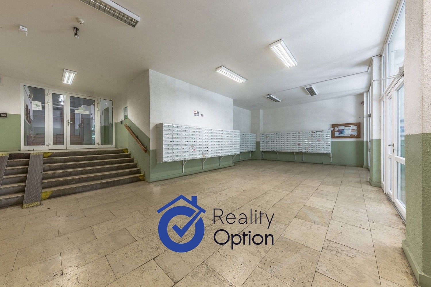 Byt 1+kk · 23 m² · Praha - Kobylisy, okres Praha 8, Hlavní město Praha - 4