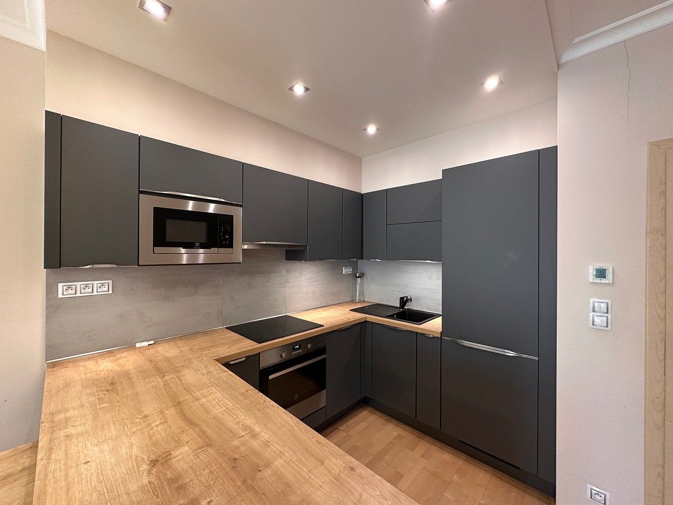 Byt 2+kk · 62 m² · Praha - Břevnov, okres Praha 6, Hlavní město Praha - 3